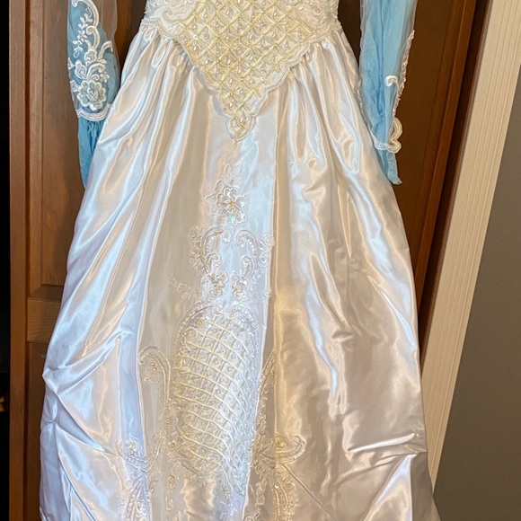 Vintage wedding dress - Picture 2 of 12